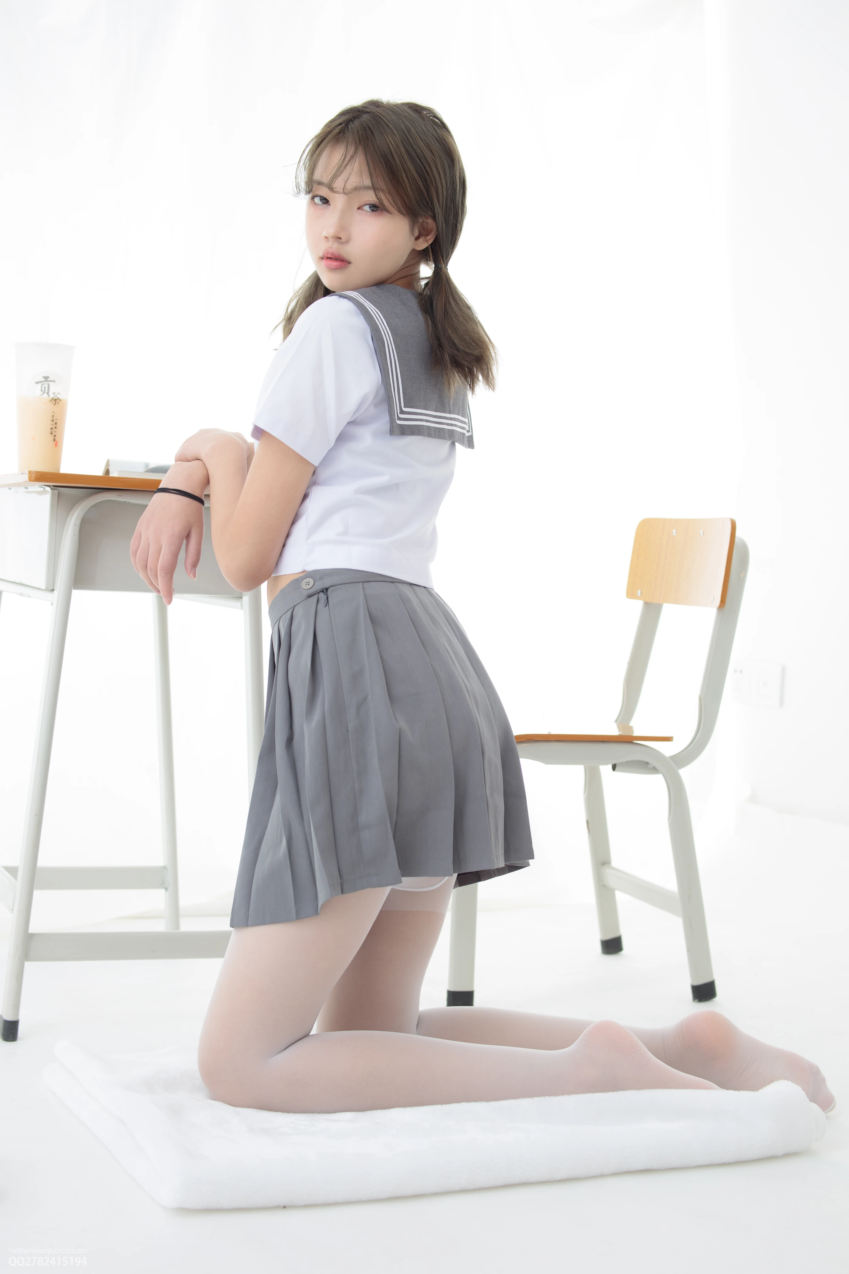 森萝财团 JKFUN 白丝网鞋合辑-1 [56P 1V]插图